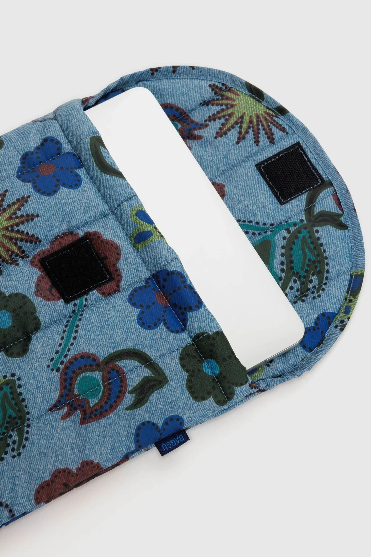 Baggu - Puffy Laptop Sleeve 16", Digital Denim Birds