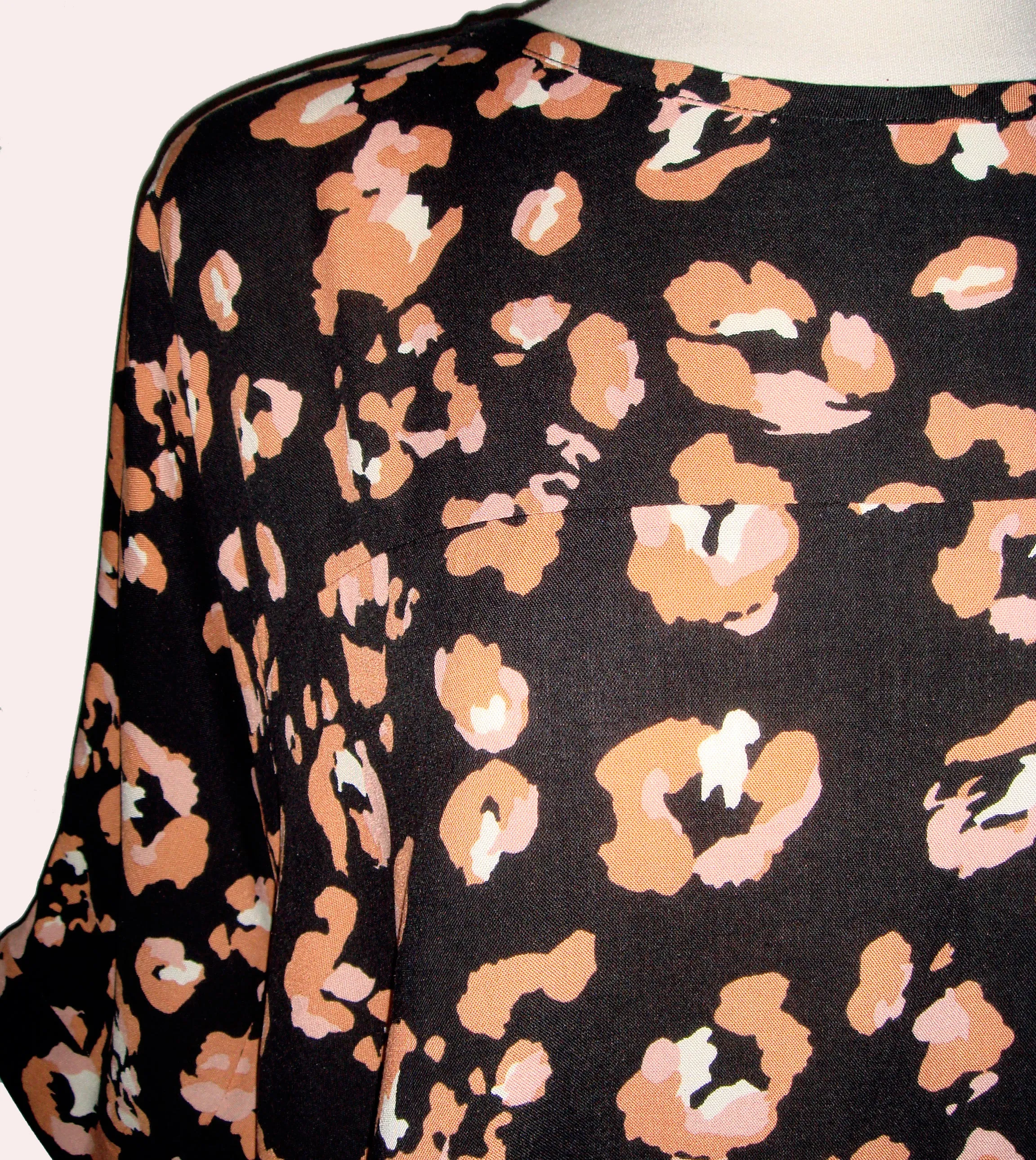 Chloe Top - Peach Leopard