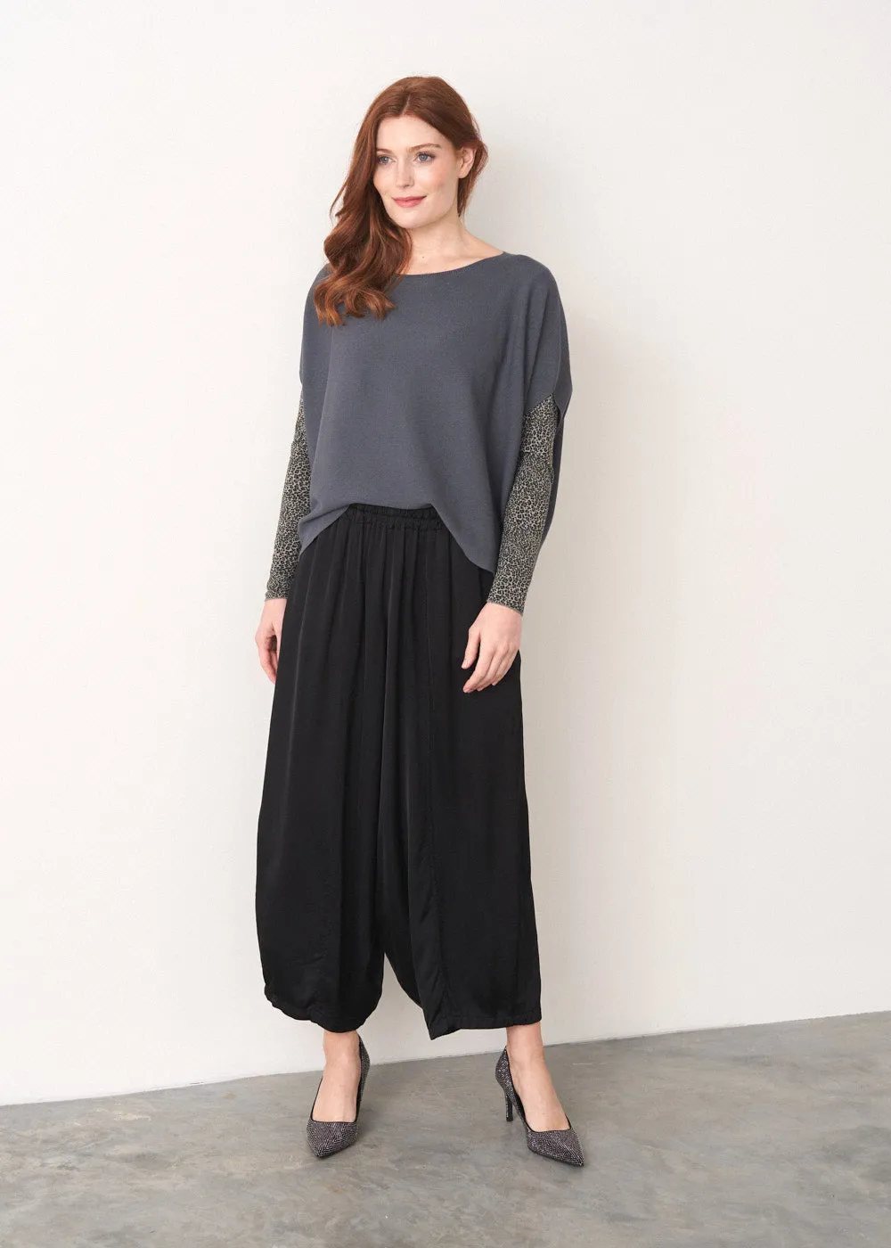 COSIMA SLEEVELESS SWEATER - DARK GREY