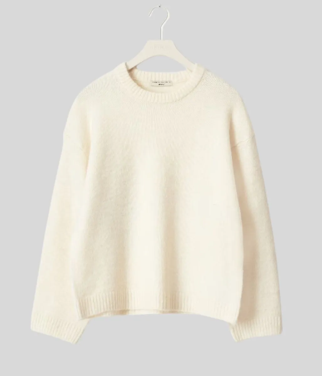 Cream Premium Knitwear