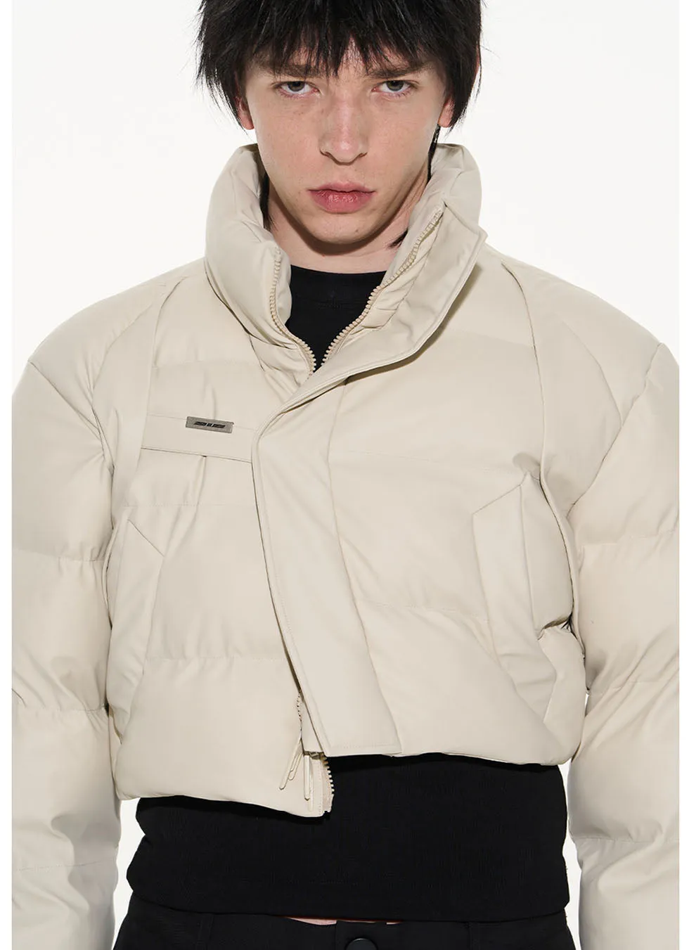 Short Silhouette Strap Down Jacket