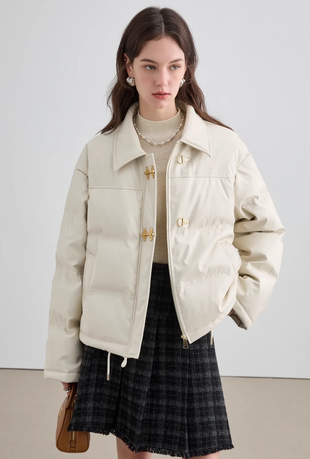 Short White Duck Down Jacket